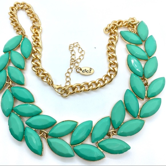 ETC! Turquoise Color Leaf  Motif on Gold Chain Necklace - Picture 5 of 7